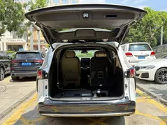 2023 Toyota Sienna 2.5L Hybrid Premium, белый — фото 18