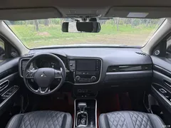 2021 Mitsubishi Outlander 2.4L 4WD Enjoy 7 seats, белый — фото 4