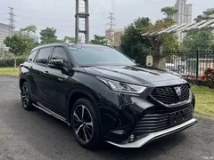2022 Toyota Crown Kluger 2.5L HEV 4WD Premium — фото 4