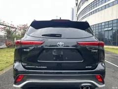 2022 Toyota Crown Kluger 2.5L HEV 4WD Premium — фото 9