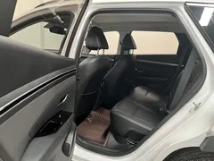 2023 Hyundai Tucson L 1.5T AT 2WD LUX Premium, белый — фото 8