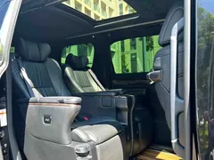 2021 Toyota Alphard Hybrid 2.5L Premium, чёрный — фото 13