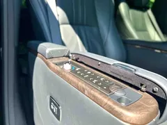 2021 Toyota Alphard Hybrid 2.5L Premium, чёрный — фото 17