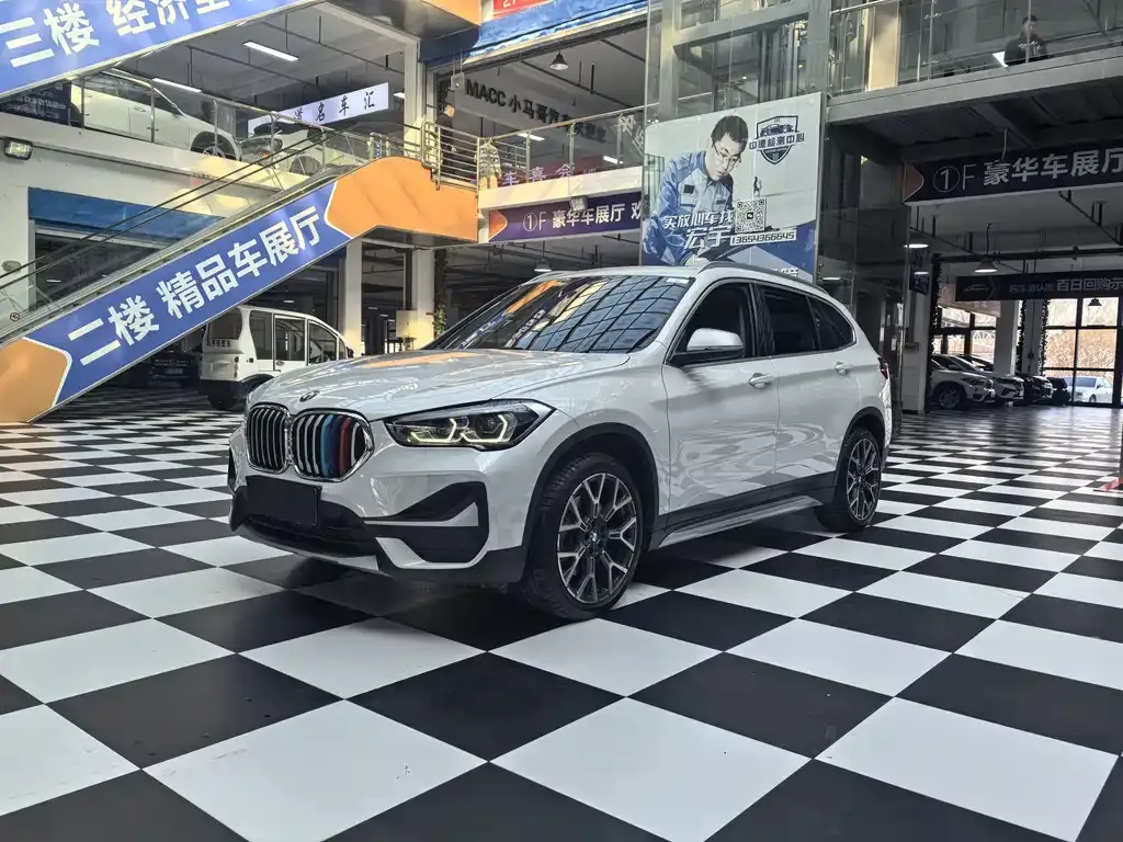 2022 BMW X1 Premium