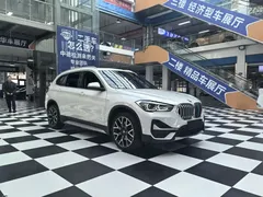 2022 BMW X1 Premium, белый — фото 3