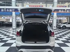 2022 BMW X1 Premium, белый — фото 8