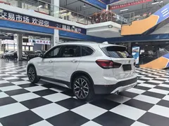 2022 BMW X1 Premium, белый — фото 9