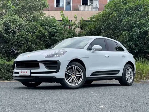 2023 Porsche Macan 2.0T