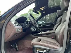 2021 BMW 7 Series 730Li M Sport Package, чёрный — фото 8