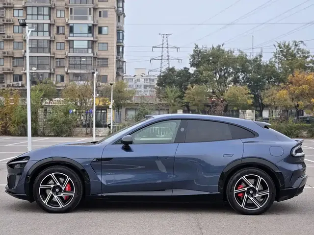 2025 Xiaomi YU7 4WD Max