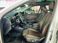 2022 BMW 1 Series 120i M Sport, белый — фото 7