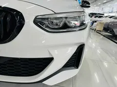 2022 BMW 1 Series 120i M Sport, белый — фото 12