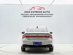 2021 Hyundai Elantra 1.5L CVT LUX Premium, белый — фото 5