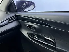 2022 Toyota Yaris L Zhixuan X 1.5L CVT Luxury Plus, белый — фото 9