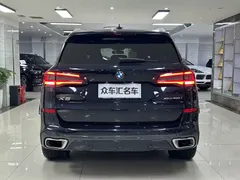 2022 BMW X5 40Li Premium M Sport Package, чёрный — фото 5