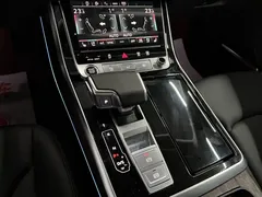 2023 Audi Q7 55 TFSI quattro S line, чёрный — фото 8