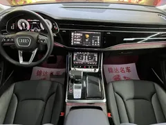 2023 Audi Q7 55 TFSI quattro S line, чёрный — фото 9