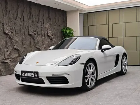 2022 Porsche 718 Boxster 2.0T