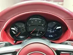 2022 Porsche 718 Boxster 2.0T, белый — фото 10