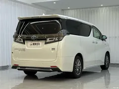 2023 Toyota Vellfire Crown Hybrid 2.5L HV Supreme — фото 13