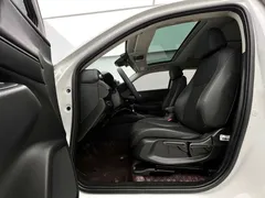 2023 Honda Vezel 1.5L CVT Luxury, белый — фото 17