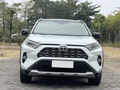 2022 Toyota RAV4 2.0L CVT 4WD Premium, белый — фото 3