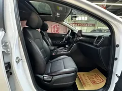 2019 Kia Sportage 2.0L AT 2WD Fashion, белый — фото 13