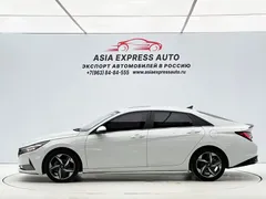 2022 Hyundai Elantra 1.5L CVT LUX Premium, белый — фото 7