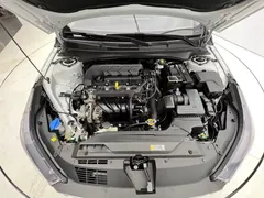 2022 Hyundai Elantra 1.5L CVT LUX Premium, белый — фото 21