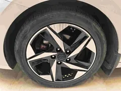 2022 Hyundai Elantra 1.5L CVT GLX Elite, белый — фото 10