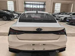 2022 Hyundai Elantra 1.5L CVT GLX Elite, белый — фото 12
