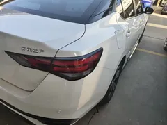 2023 Nissan Sylphy 1.6L CVT, белый — фото 24