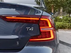 2021 Volvo S60 T4 Zhiyi Luxury, синий — фото 20