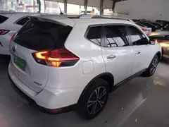 2020 Nissan X-Trail 2.5L XL CVT 4WD Advanced, белый — фото 5
