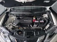 2020 Nissan X-Trail 2.5L XL CVT 4WD Advanced, белый — фото 17
