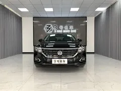 2020 Volkswagen Passat 330TSI Luxury VI, чёрный — фото 1