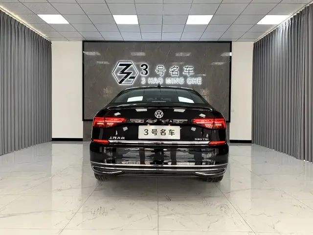 2020 Volkswagen Passat 330TSI Luxury VI