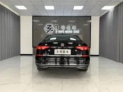 2020 Volkswagen Passat 330TSI Luxury VI, чёрный — фото 2