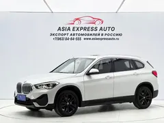 2021 BMW X1, белый — фото 1
