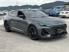 2022 Changan UNI-V 1.5T — фото 3