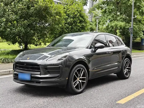 2023 Porsche Macan Macan 2.0T