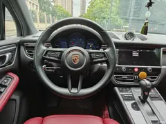 2023 Porsche Macan Macan 2.0T — фото 14