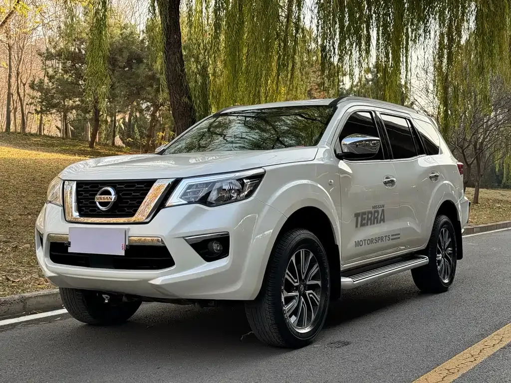 2020 Nissan Terra 2.5L XL Upper 4WD AT 4WD Luxury