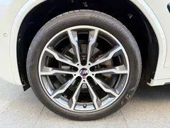 2023 BMW X3 xDrive30i M, белый — фото 19