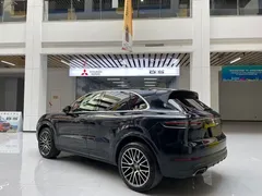 2022 Porsche Cayenne 3.0T Platinum, чёрный — фото 4