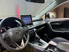 2021 Toyota RAV4 2.0L CVT 4WD Fashion PLUS, белый — фото 7
