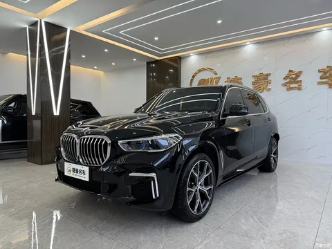 2022 BMW X5 xDrive 40Li M Sport Package