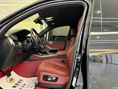 2022 BMW X5 xDrive 40Li M Sport Package, чёрный — фото 4