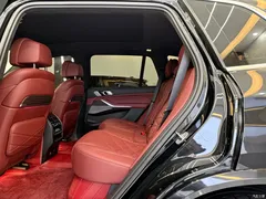 2022 BMW X5 xDrive 40Li M Sport Package, чёрный — фото 5