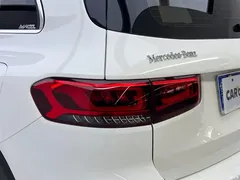 2022 Mercedes-Benz GLB changes to GLB 200 fashion model, белый — фото 11